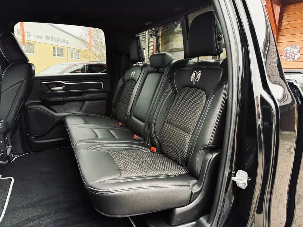 Dodge RAM OFFROAD*LIMITED*RAMBOX*AHK*NAVI*PDC*GARANTIE*LIF 12/2022-photo-37