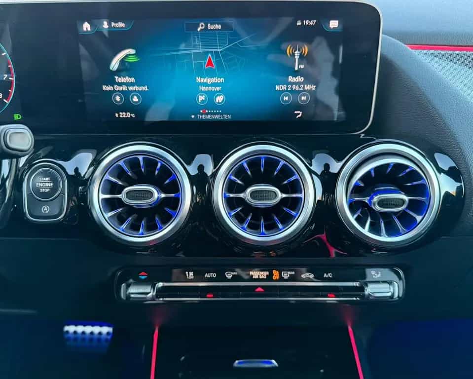 Mercedes-Benz B-Class 180 AMG Line Automatik NaviLED KAMERA GARANTIE 02/2019-photo-20