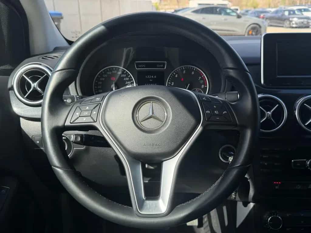 Mercedes-Benz B-Class 180 Aut. Bi-Xenon*AHK*Navi*SitzHz*PDC* 08/2014-photo-14