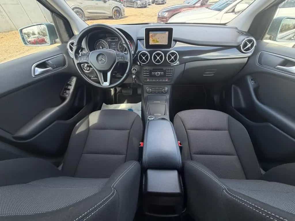 Mercedes-Benz B-Class 180 Aut. Bi-Xenon*AHK*Navi*SitzHz*PDC* 08/2014-photo-24