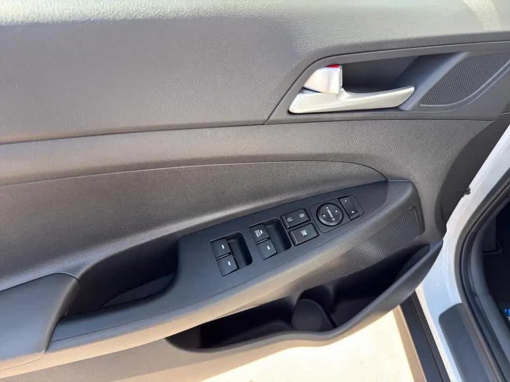 Hyundai TUCSON 1.6 Select 2WD|Kamera|Navigation|CarPlay 04/2019-photo-10