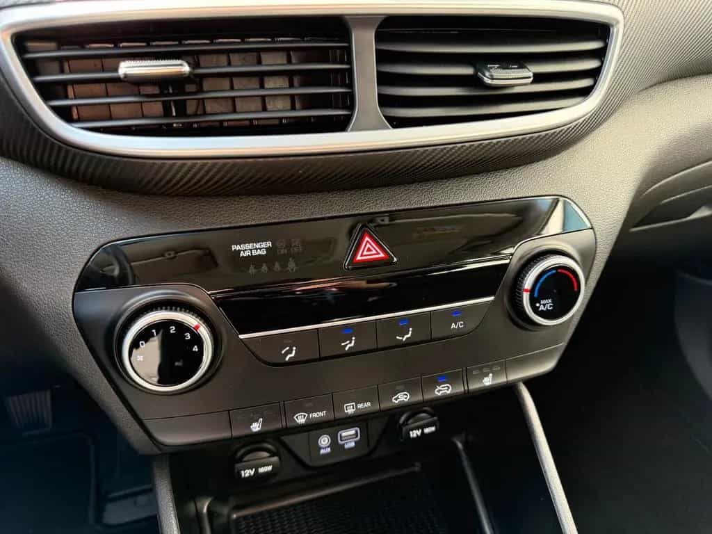 Hyundai TUCSON 1.6 Select 2WD|Kamera|Navigation|CarPlay 04/2019-photo-20