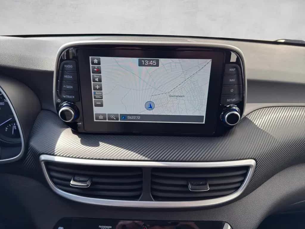 Hyundai TUCSON 1.6 Select 2WD|Kamera|Navigation|CarPlay 04/2019-photo-24