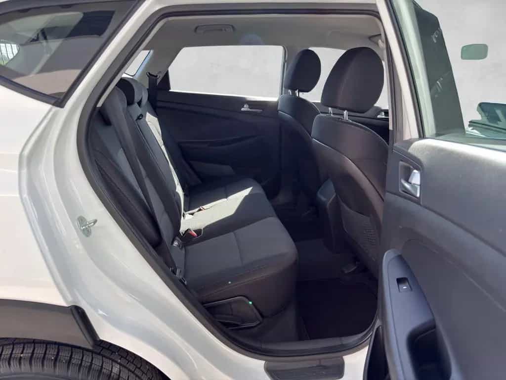 Hyundai TUCSON 1.6 Select 2WD|Kamera|Navigation|CarPlay 04/2019-photo-29