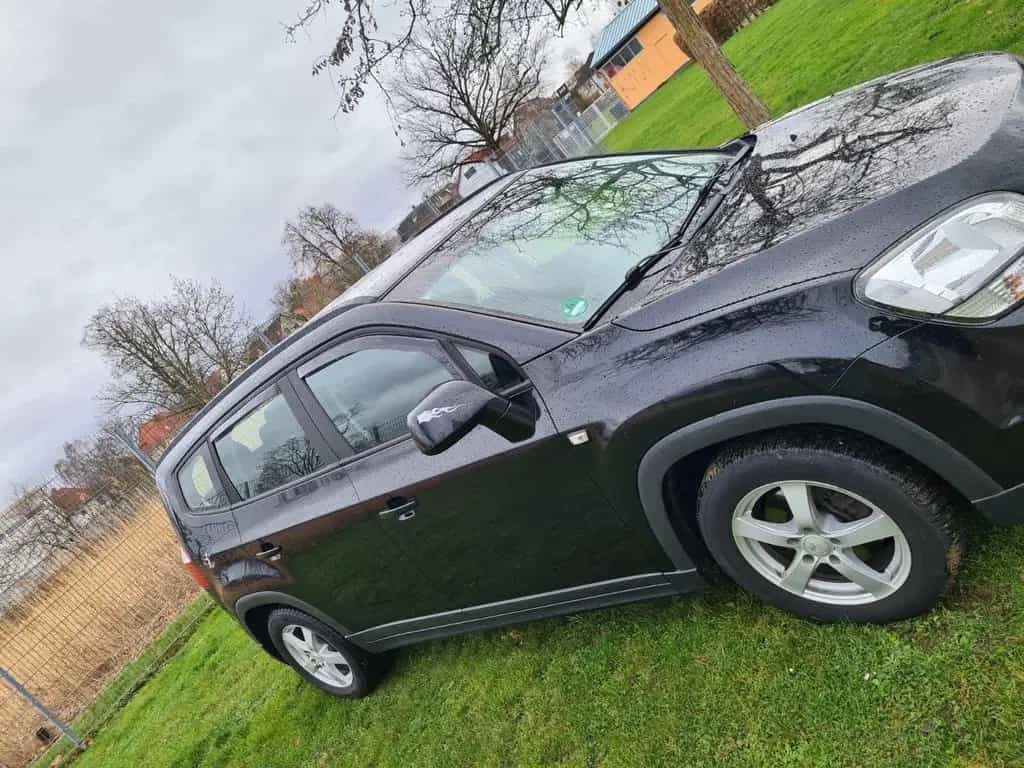 Chevrolet Orlando 01/2012-photo-2