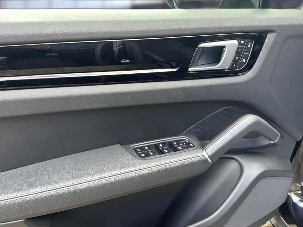 Porsche Cayenne E-Hybrid SPORT-DESIGN+HD-MATRIX+APPROVE 11/2021-photo-8