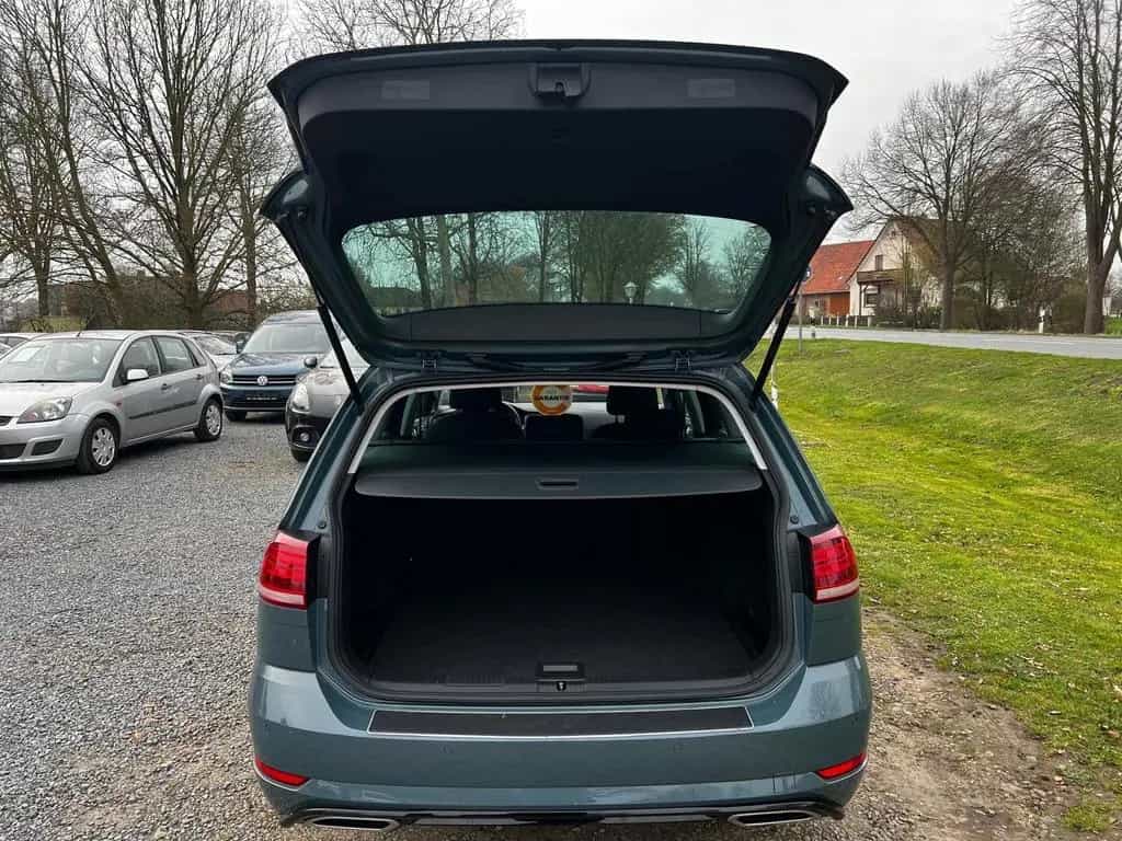 Volkswagen Golf VII Variant IQ.DRIVE*R-Line*77Tkm*AHK* 12/2019-photo-9