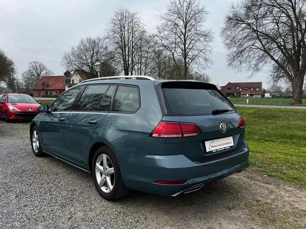Volkswagen Golf VII Variant IQ.DRIVE*R-Line*77Tkm*AHK* 12/2019-photo-1