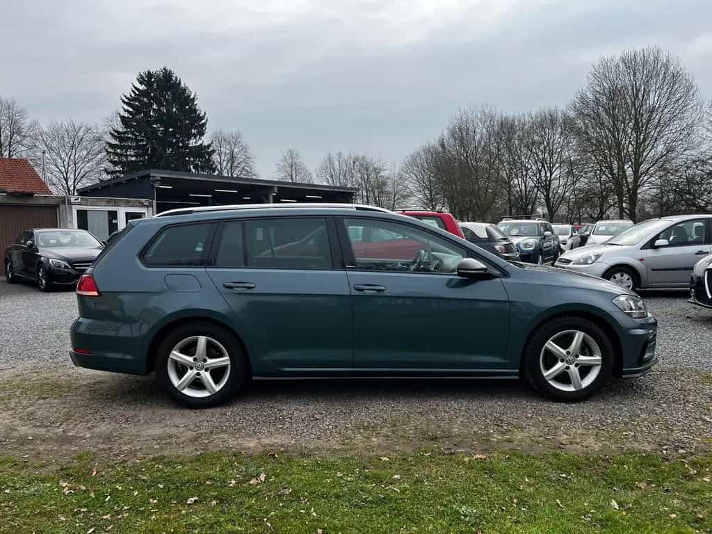 Volkswagen Golf VII Variant IQ.DRIVE*R-Line*77Tkm*AHK* 12/2019-photo-4