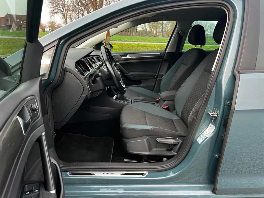 Volkswagen Golf VII Variant IQ.DRIVE*R-Line*77Tkm*AHK* 12/2019-photo-7