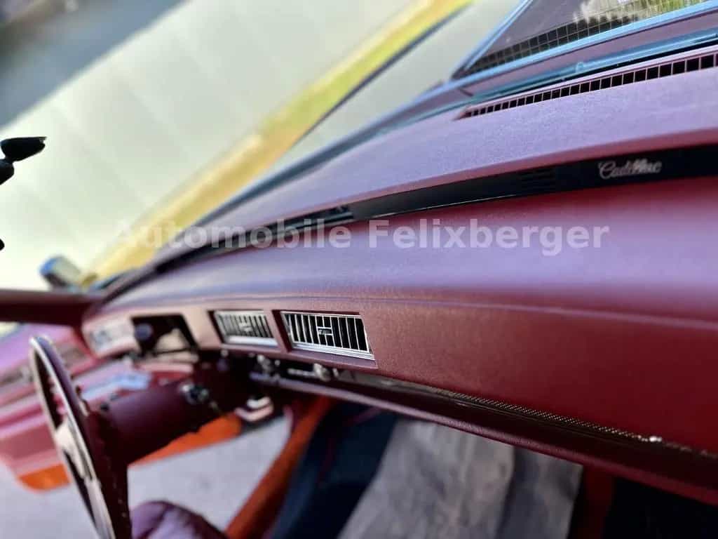 Cadillac Eldorado one owner in the US ORIGINAL PAINT 09/1975-photo-11