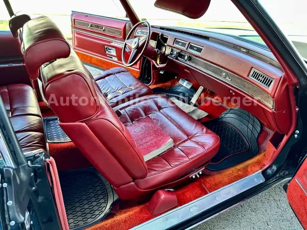 Cadillac Eldorado one owner in the US ORIGINAL PAINT 09/1975-photo-8