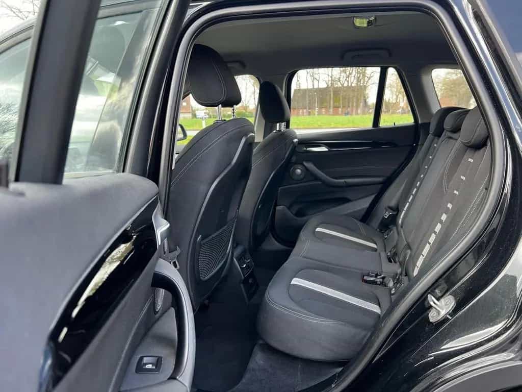 BMW X1 xDrive 25 d Sport Line*Automatik*AHK* 08/2016-photo-13