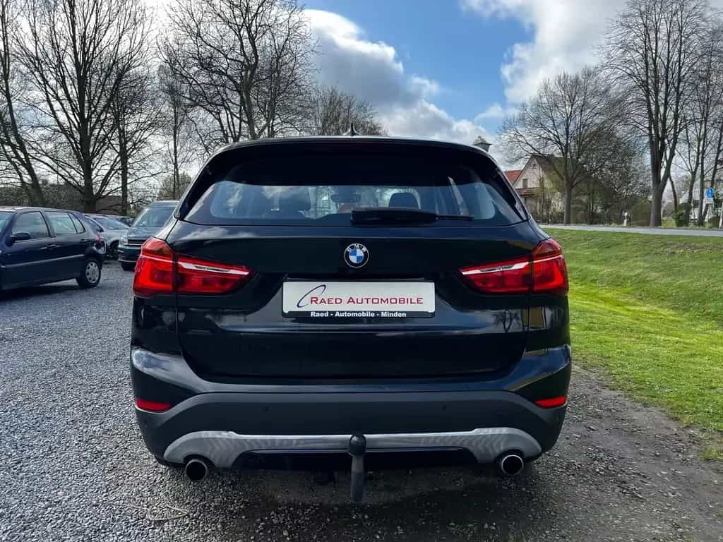 BMW X1 xDrive 25 d Sport Line*Automatik*AHK* 08/2016-photo-4