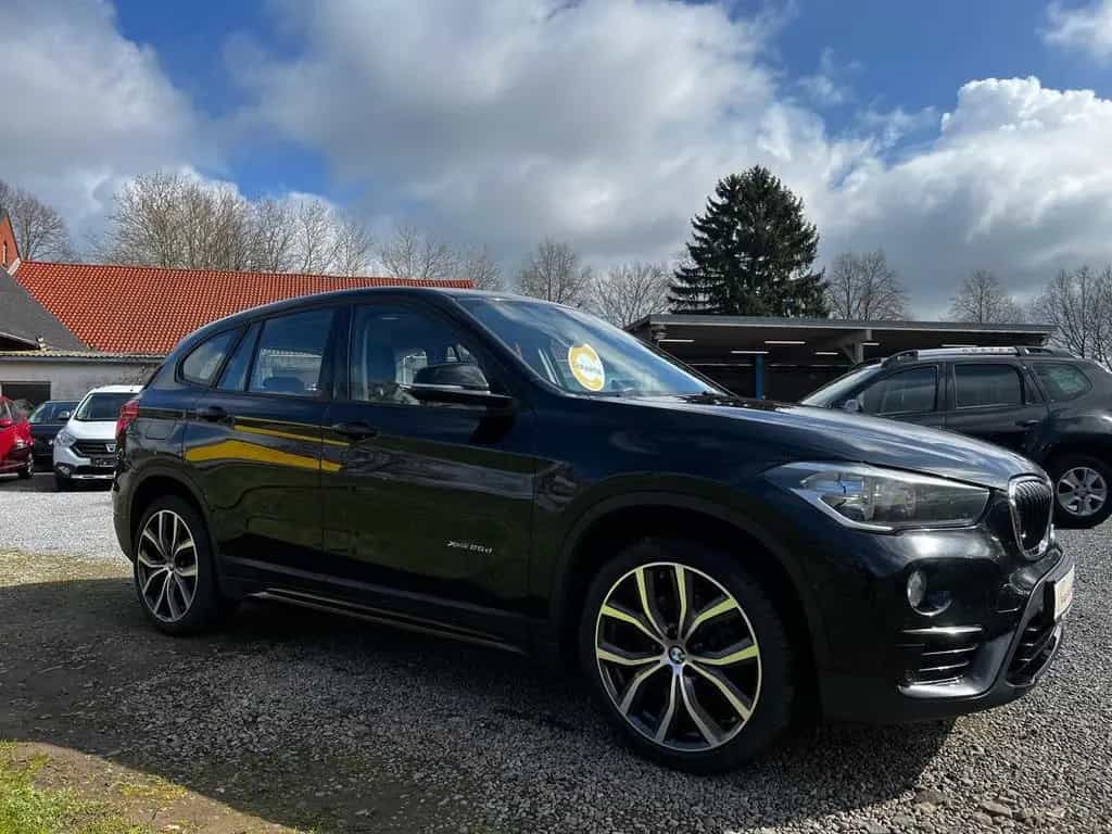 BMW X1 xDrive 25 d Sport Line*Automatik*AHK* 08/2016-photo-7