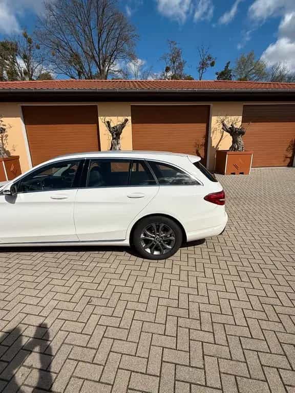 Mercedes-Benz C-Class 180 T - Avantgarde Teilleder Dienstwagen 06/2017-photo-3