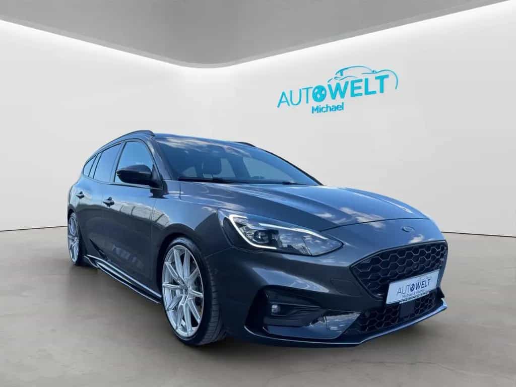 Ford Focus Turnier 2.3T 280PS ST-Line KAM ACC LED APP 12/2019-photo-2
