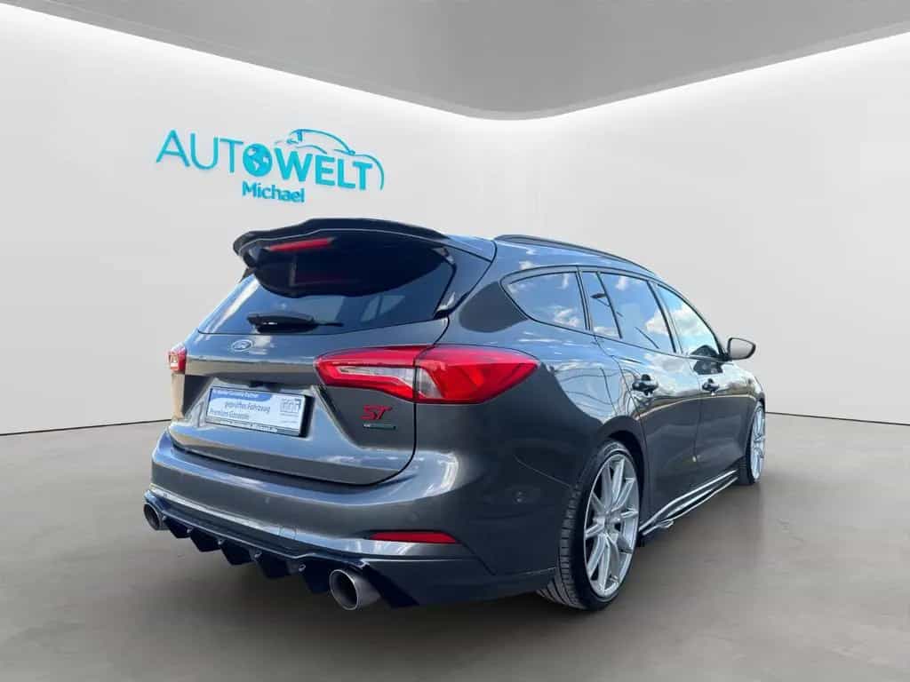 Ford Focus Turnier 2.3T 280PS ST-Line KAM ACC LED APP 12/2019-photo-4