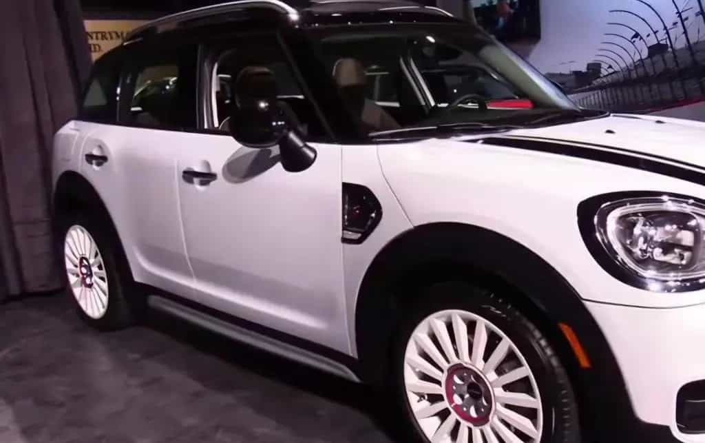 MINI John Cooper Works Countryman Countryman JCW ALL4 | 231PS | Vollaust. 09/2017-photo-2