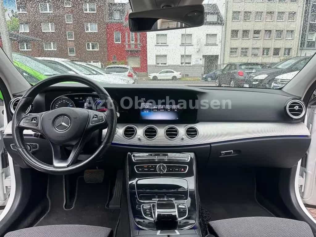 Mercedes-Benz E-Class d Limousine *AVANTGARDE*MULTIBEAM LED* 04/2017-photo-13