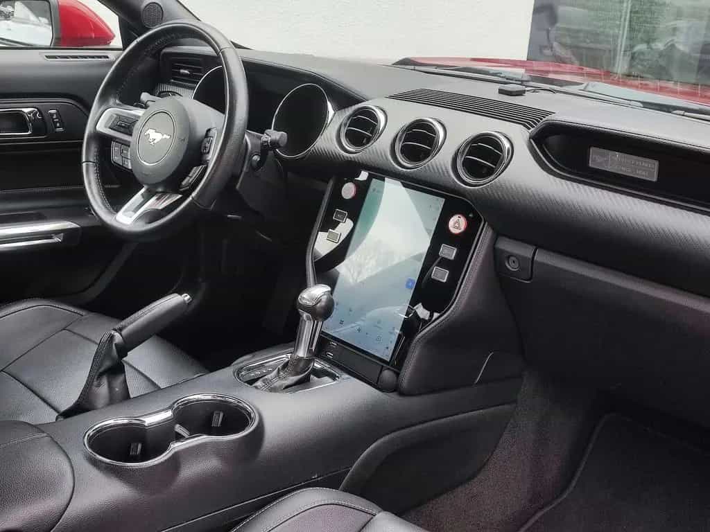 Ford Mustang Fastback 3.7 V6 DOHC 01/2016-photo-7