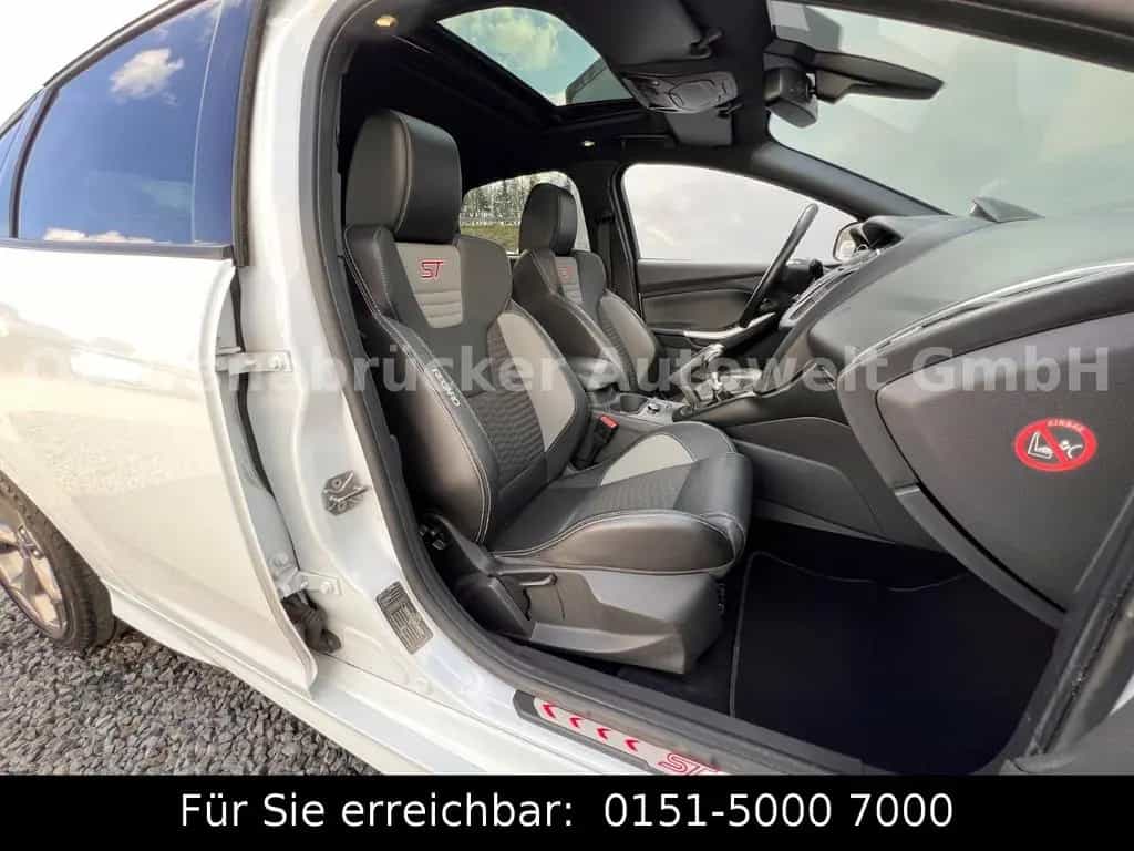 Ford Focus ST 2.o 250PS RECARO-Sitze SHZ Bi-Xenon 01/2013-photo-10