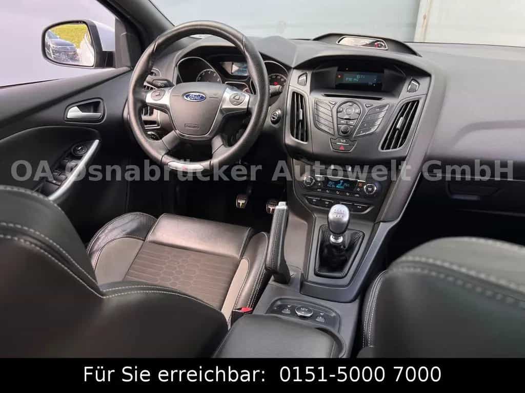 Ford Focus ST 2.o 250PS RECARO-Sitze SHZ Bi-Xenon 01/2013-photo-11