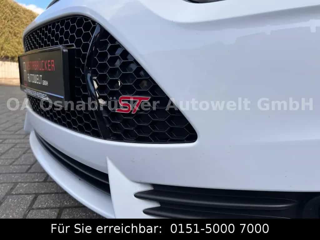Ford Focus ST 2.o 250PS RECARO-Sitze SHZ Bi-Xenon 01/2013-photo-12