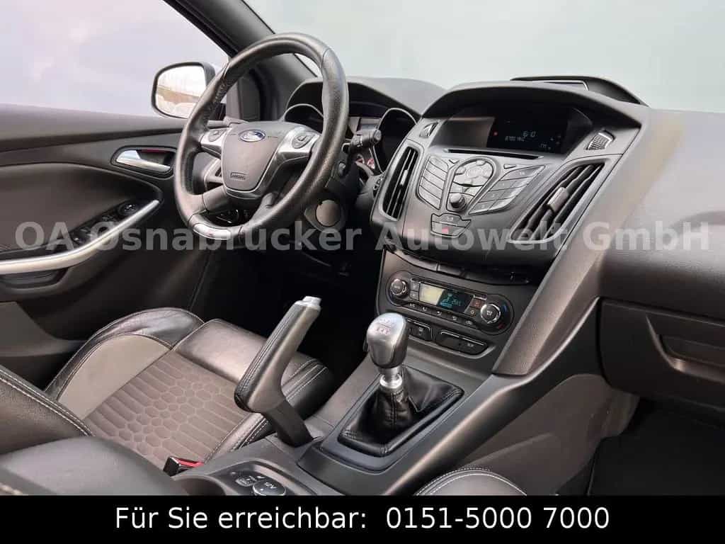 Ford Focus ST 2.o 250PS RECARO-Sitze SHZ Bi-Xenon 01/2013-photo-15