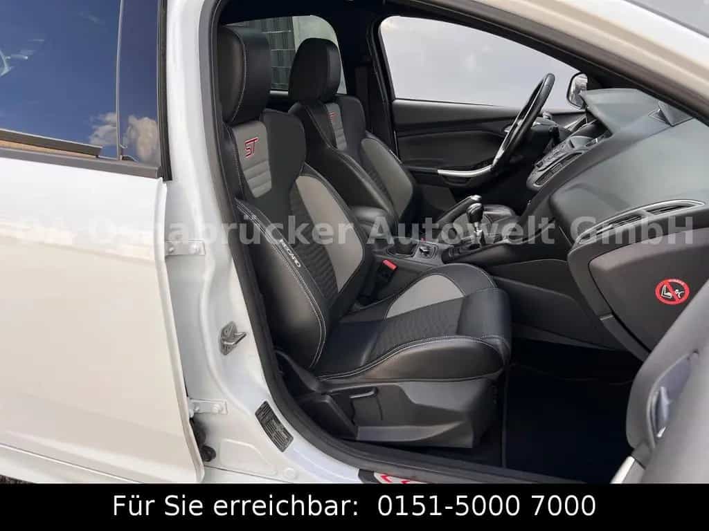 Ford Focus ST 2.o 250PS RECARO-Sitze SHZ Bi-Xenon 01/2013-photo-16