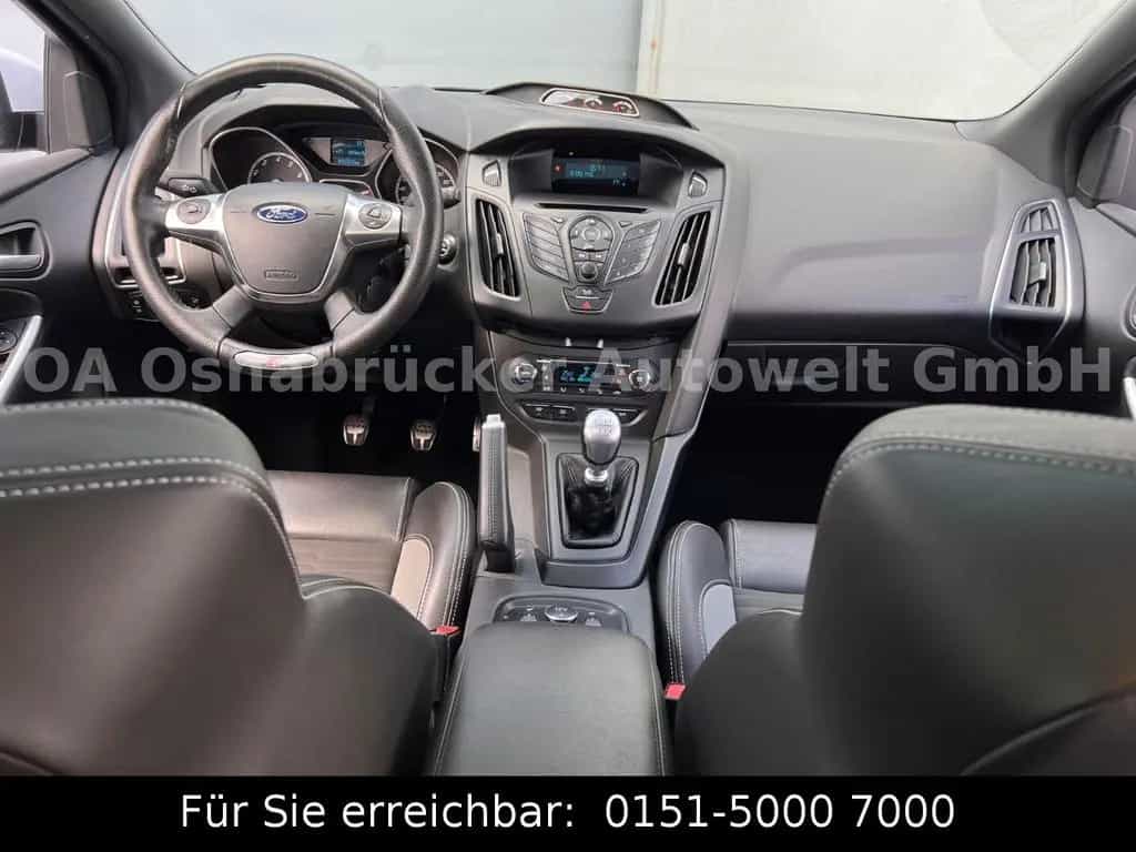 Ford Focus ST 2.o 250PS RECARO-Sitze SHZ Bi-Xenon 01/2013-photo-17