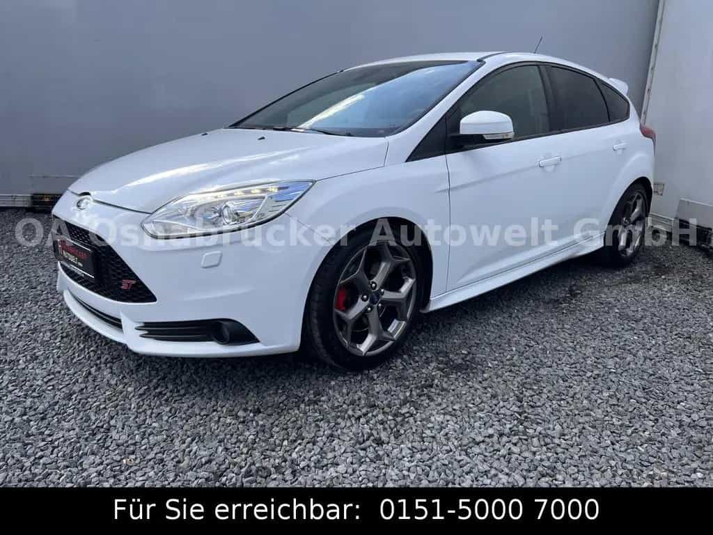 Ford Focus ST 2.o 250PS RECARO-Sitze SHZ Bi-Xenon 01/2013-photo-18
