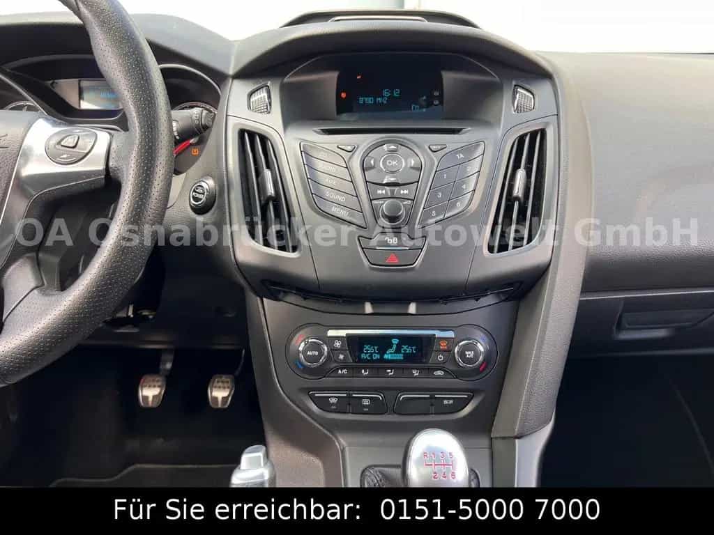 Ford Focus ST 2.o 250PS RECARO-Sitze SHZ Bi-Xenon 01/2013-photo-21