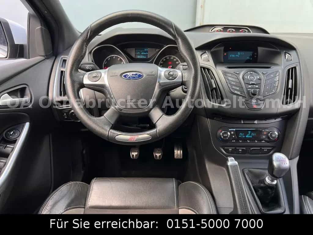 Ford Focus ST 2.o 250PS RECARO-Sitze SHZ Bi-Xenon 01/2013-photo-24