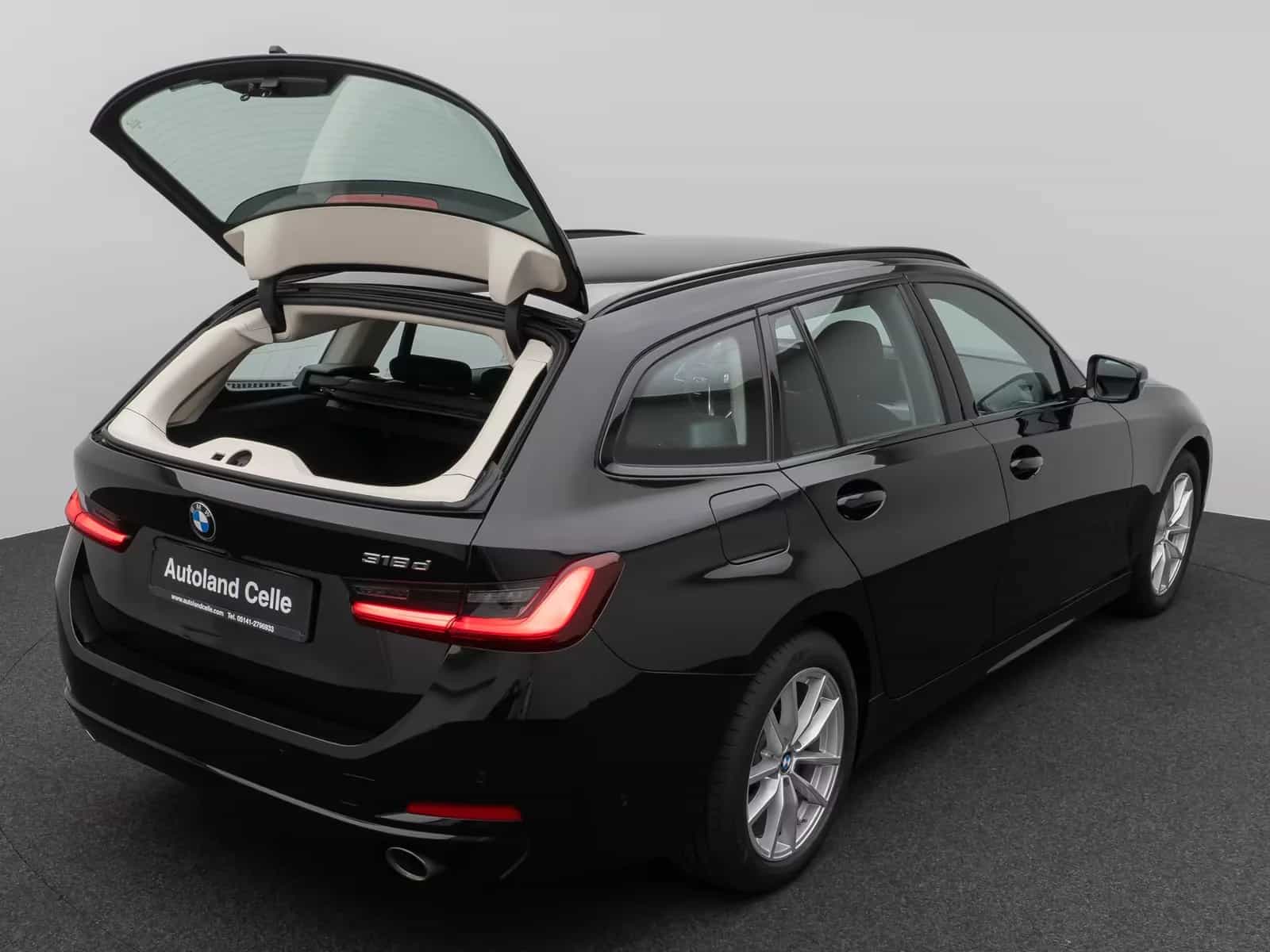 BMW 3 Series 02/2023-photo-13