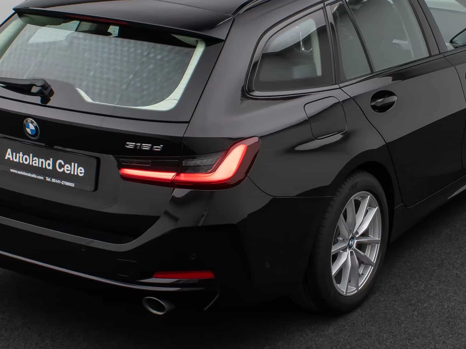 BMW 3 Series 02/2023-photo-15