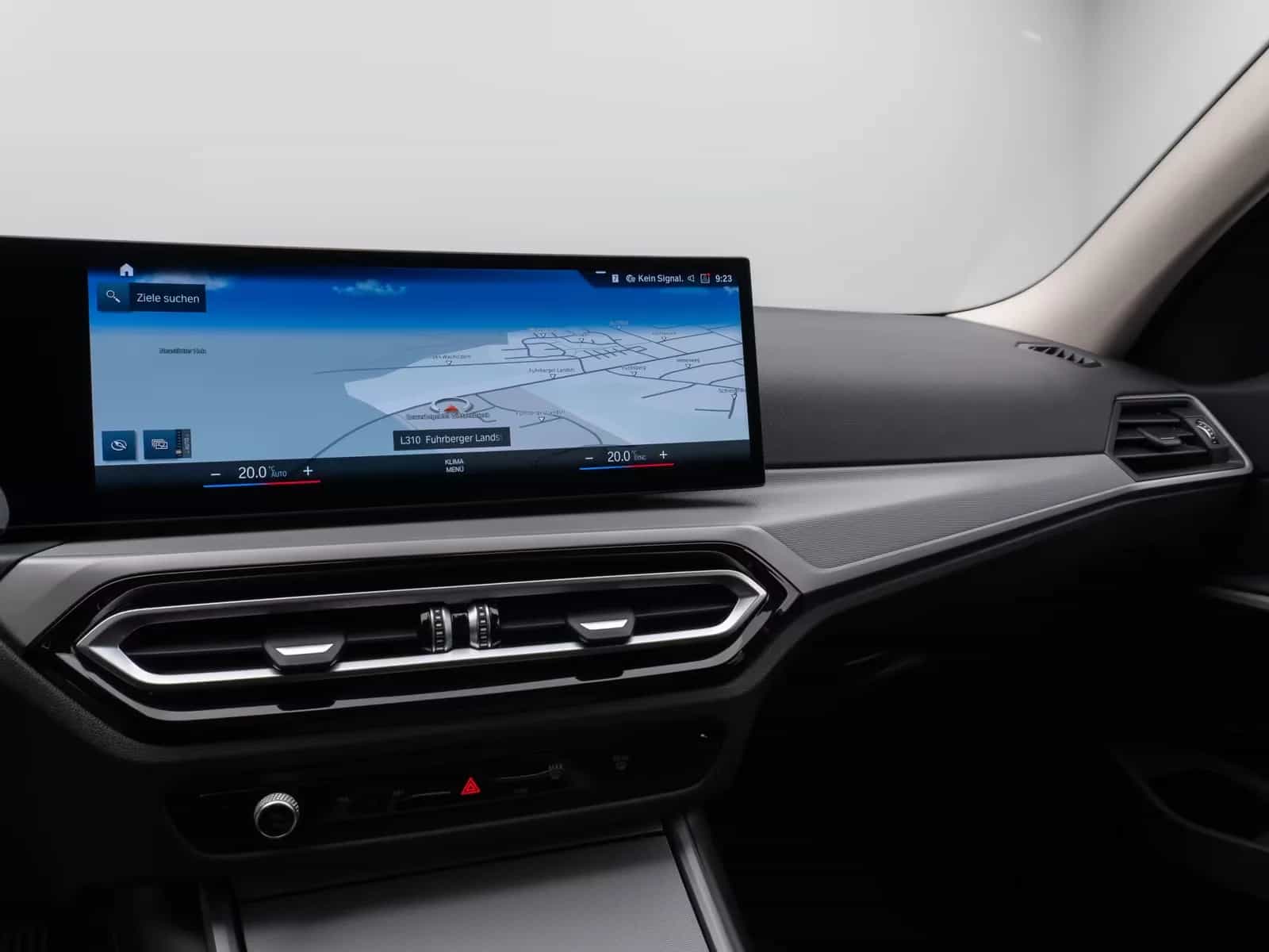 BMW 3 Series 02/2023-photo-21