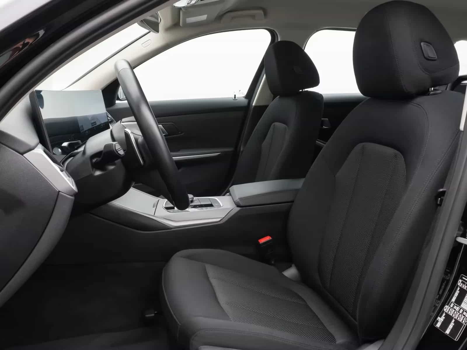 BMW 3 Series 02/2023-photo-34