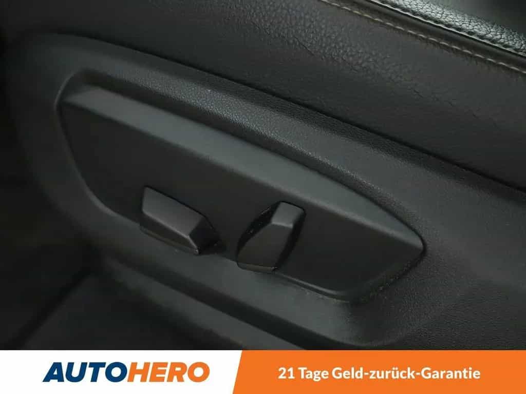 BMW X6 xDrive 35i Aut.*NAVI*XENON*ACC*CAM*SHZ*PDC* 05/2017-photo-25