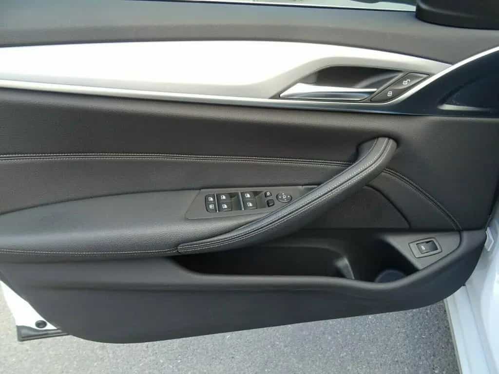 BMW 520 D,Autom,Ledersports,AHK,ACC 01/2020-photo-22