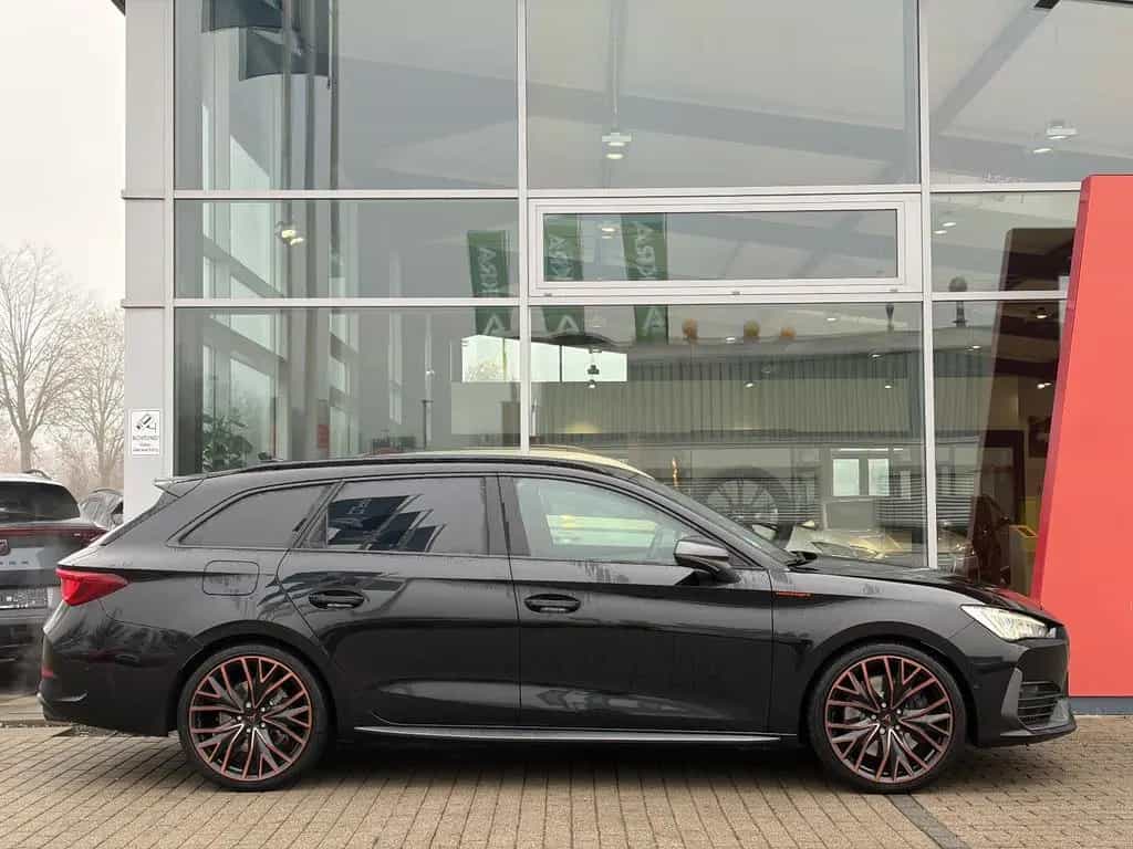 Cupra Leon Sportstourer VZ 4Drive 11/2022-photo-2
