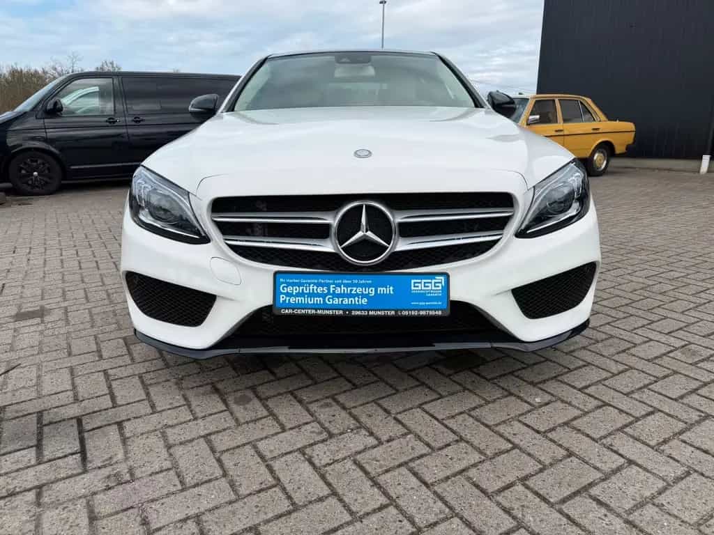 Mercedes-Benz C 300 Avant. Automatik Panorama LED 03/2017-photo-1