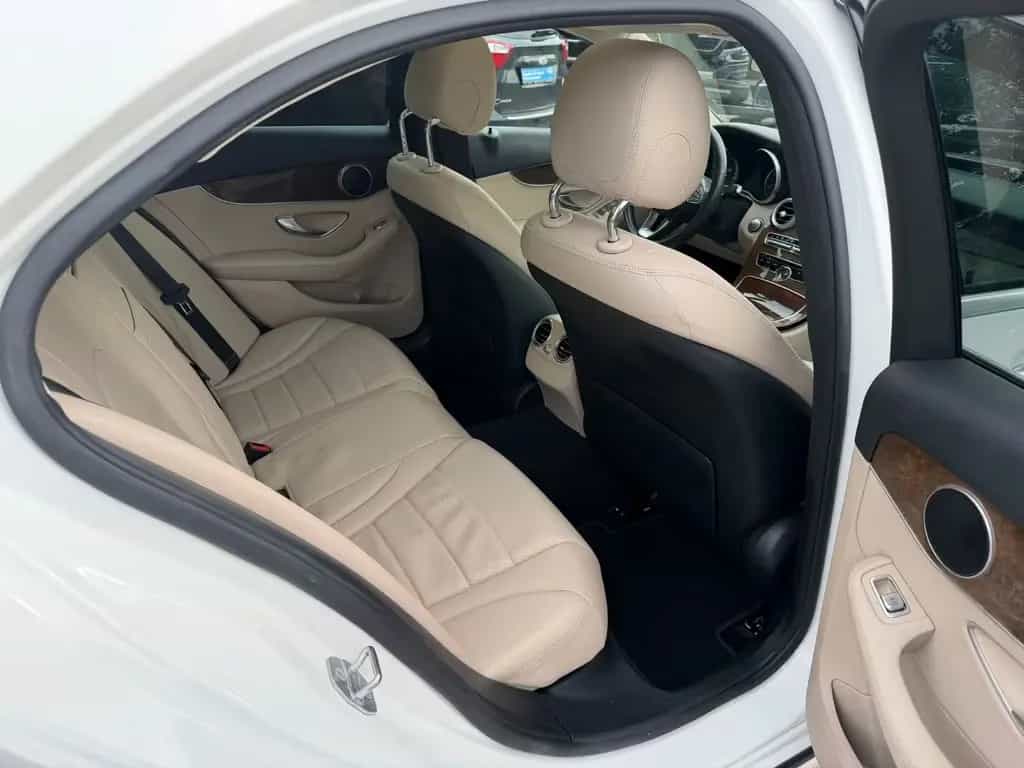 Mercedes-Benz C 300 Avant. Automatik Panorama LED 03/2017-photo-10