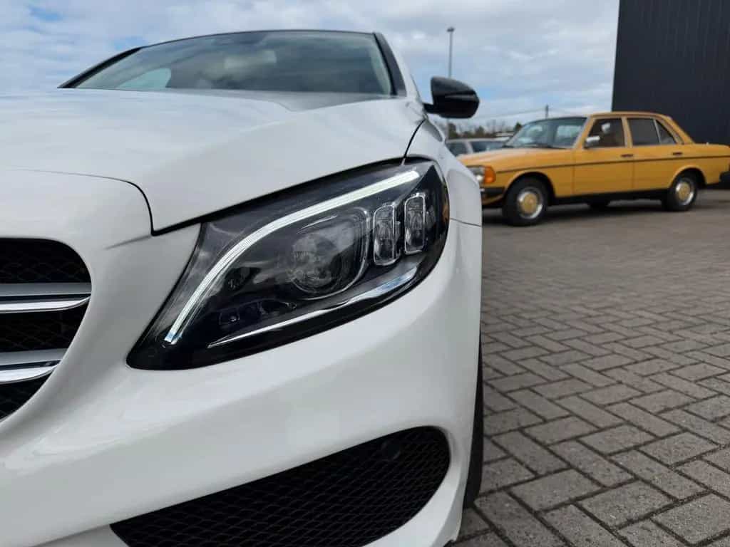 Mercedes-Benz C 300 Avant. Automatik Panorama LED 03/2017-photo-19