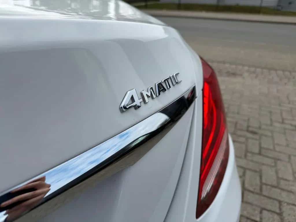 Mercedes-Benz C 300 Avant. Automatik Panorama LED 03/2017-photo-20