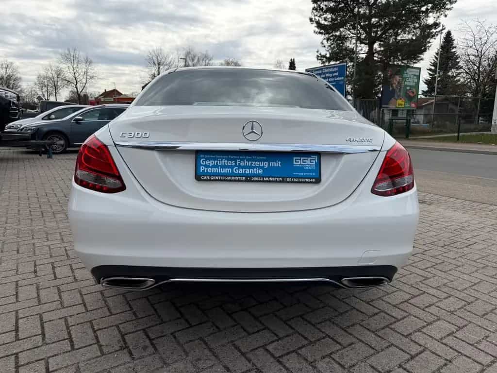 Mercedes-Benz C 300 Avant. Automatik Panorama LED 03/2017-photo-4