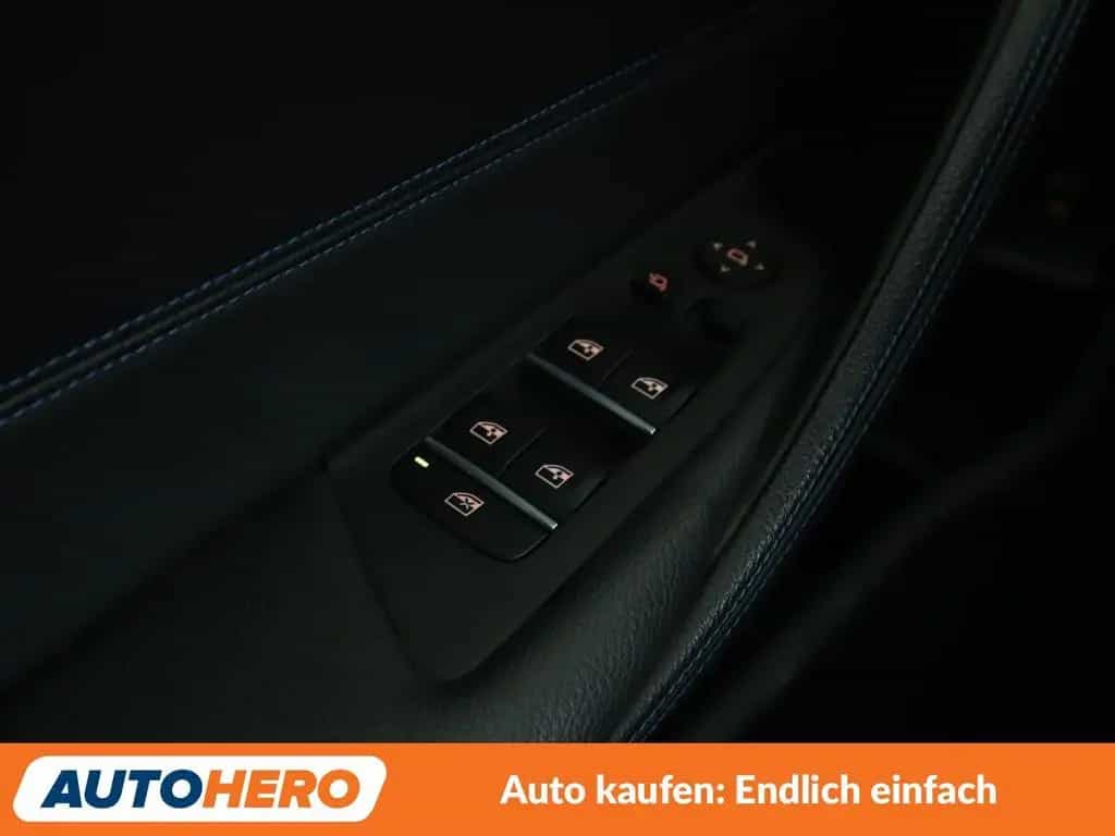 BMW 5 Series 520i M Sport Aut*NAVI*LED*CAM*SHZ*TEMPO*ALU*HUD* 11/2018-photo-22