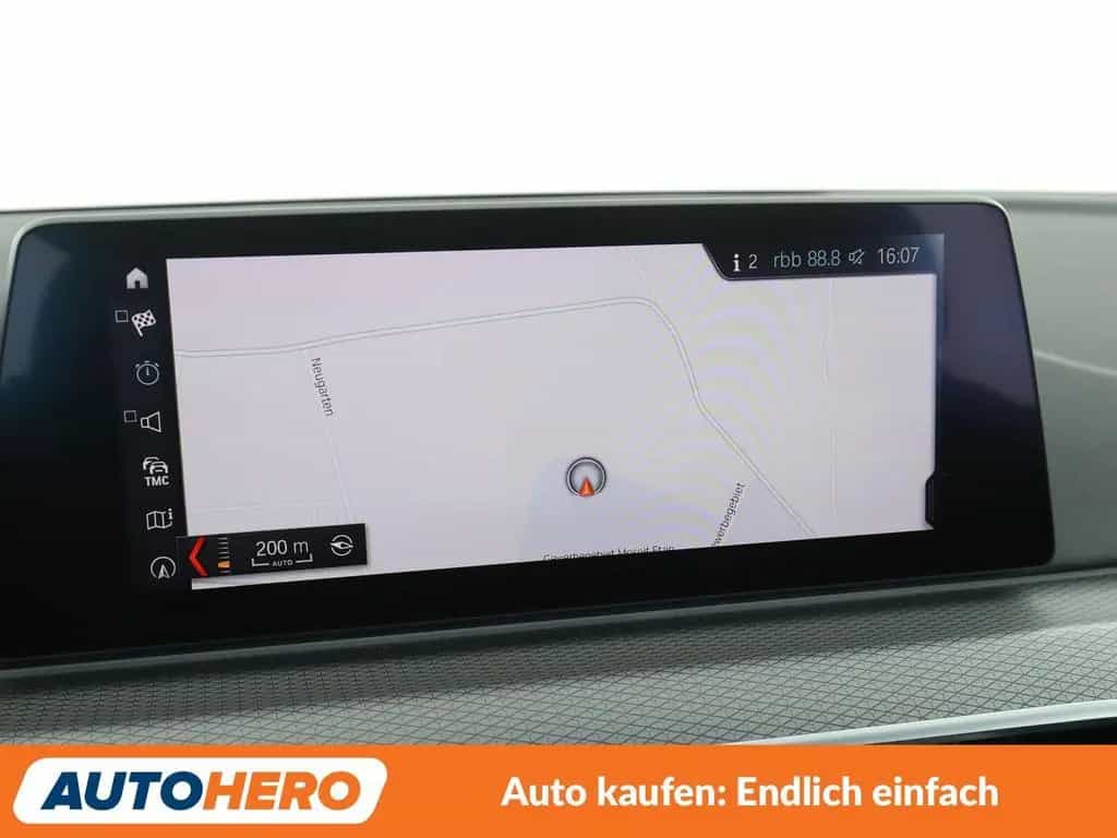 BMW 5 Series 520i M Sport Aut*NAVI*LED*CAM*SHZ*TEMPO*ALU*HUD* 11/2018-photo-26