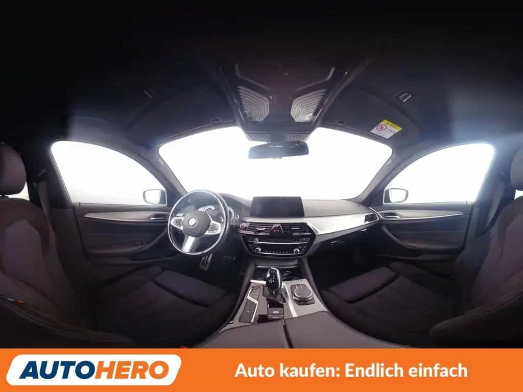 BMW 5 Series 520i M Sport Aut*NAVI*LED*CAM*SHZ*TEMPO*ALU*HUD* 11/2018-photo-27