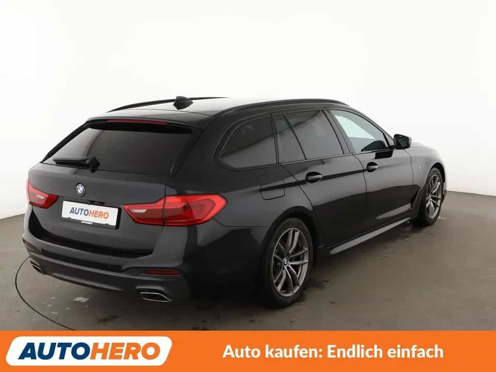 BMW 5 Series 520i M Sport Aut*NAVI*LED*CAM*SHZ*TEMPO*ALU*HUD* 11/2018-photo-5